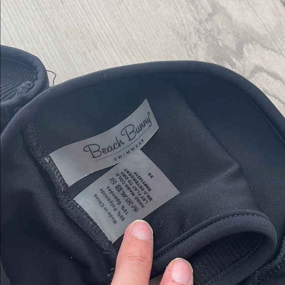 Beach bunny bikini top with little sleeves - Picture 4 of 5